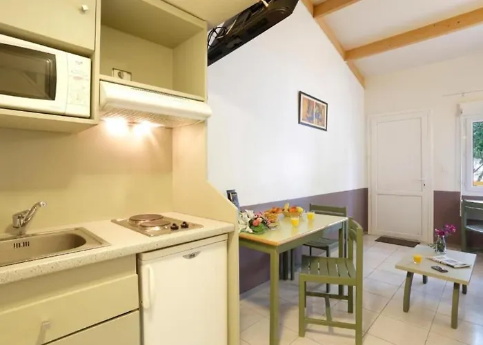 Appartement Toulouse - Le Petit Mervillois - Clim - Parking - Wifi *